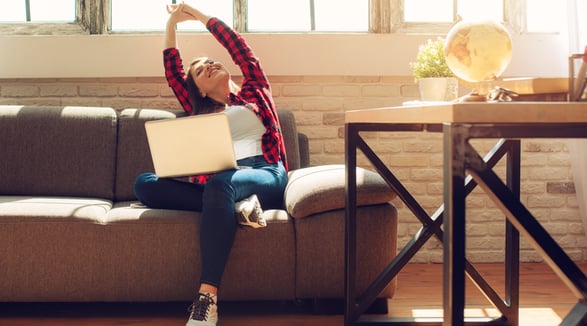 POST BLOG_799X444_shutterstock_1844964559_PERSONA + MAC + CASA + SAFETY E SMARTWORKING